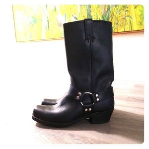 Frye Womens 12R Size 9